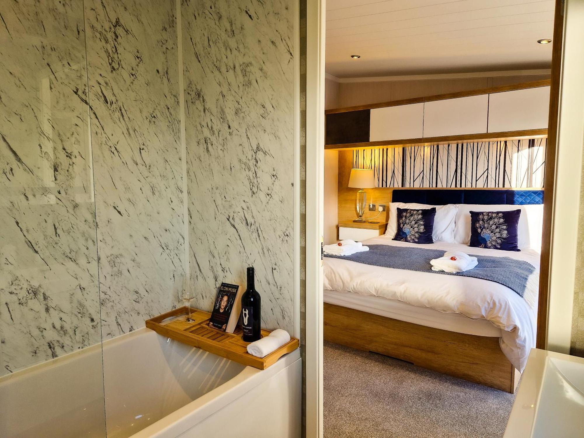 Hotchkin Lodge وودهال سبا المظهر الخارجي الصورة