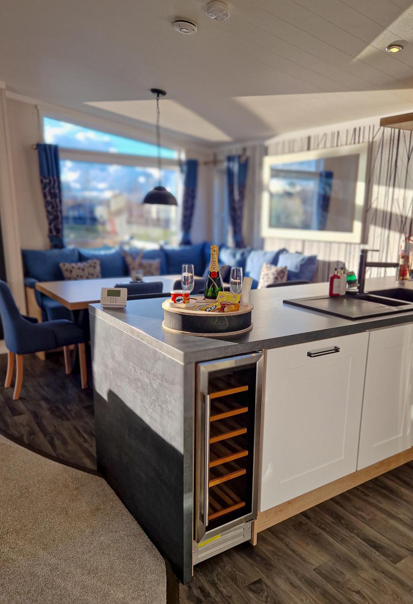 Hotchkin Lodge وودهال سبا المظهر الخارجي الصورة